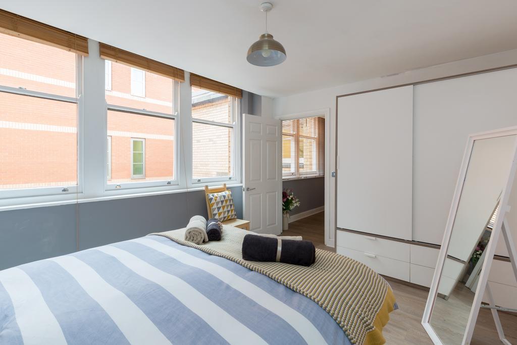 Modern Loft Grand Central Бирмингем Экстерьер фото